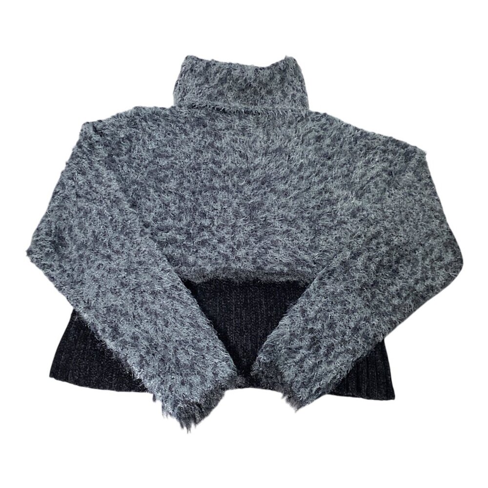 Roni Rabl NY Sweater Womens M Fuzzy Boucle Chenille Hem Cropped Boxy Pullover